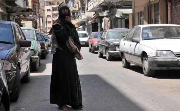 L’IMAGE DU JOUR – La mendiante qui chante