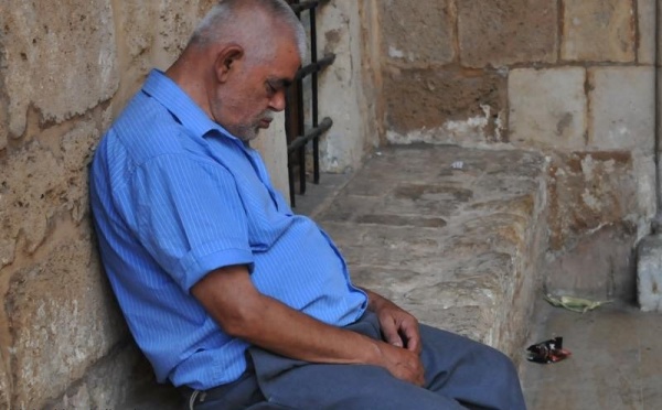 L’IMAGE DU JOUR – Ronfler assis