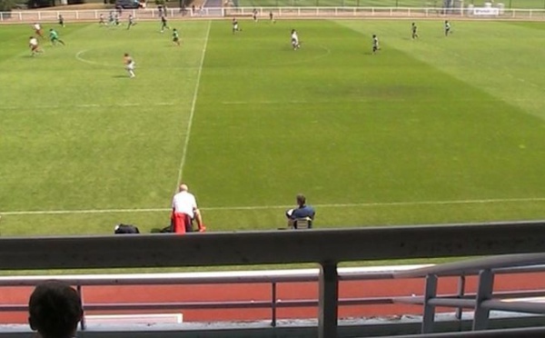 REPORTAGE - Les centres de formation: le rêve des jeunes footballeurs