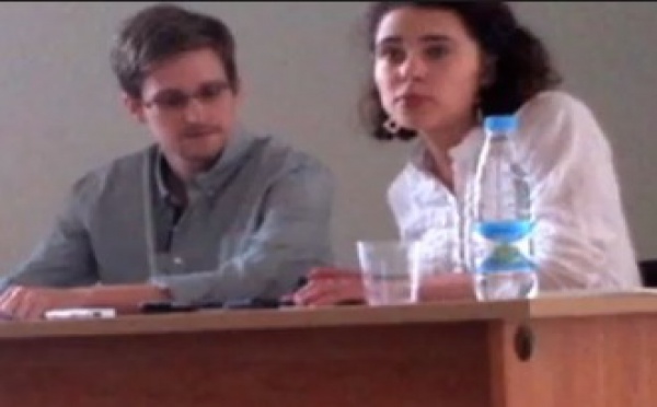 Amnesty International a rencontré Edward Snowden