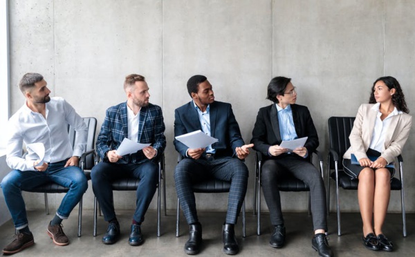 Pourquoi si peu de femmes occupent-elles les postes les plus lucratifs ?