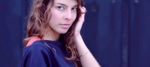 La Jeanne révèle le talent vocal de la troublante Jane Bréduillard