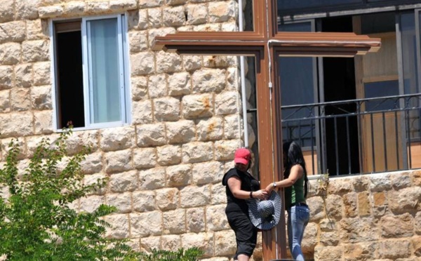 L’IMAGE DU JOUR – Attachées à la croix