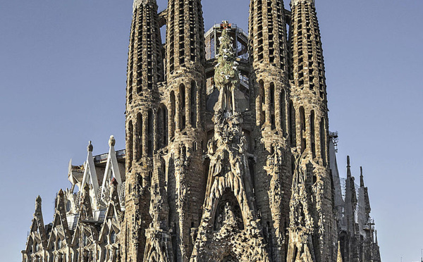 La Sagrada Familia de Barcelone aura bientôt sa neuvième tour