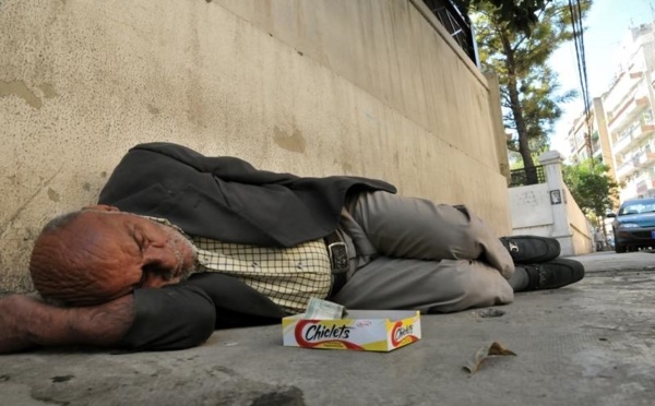 L’IMAGE DU JOUR – Le lit de la rue