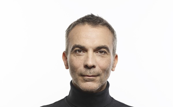 Laurent Viel de retour avec un titre inédit de la chanteuse Barbara