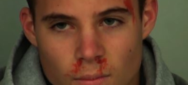 La sélection d'Eva: Violence