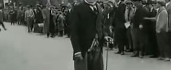 La sélection d'Eva: Charlot est content de lui