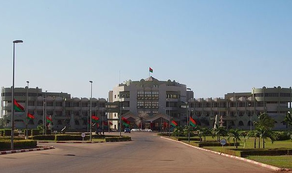 L’article 37 or not l'article 37, telle serait la question?