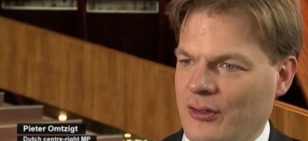 Snowden affirme que des services du renseignement ont pris pour cible des défenseurs des droits humains