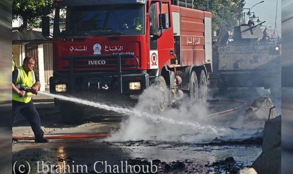 IMAGE DU JOUR – Eteindre le feu