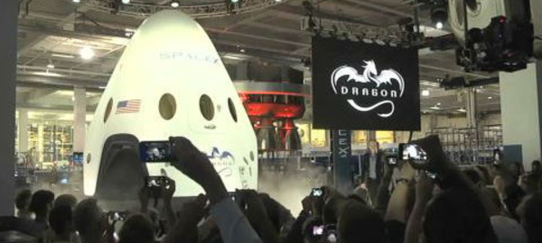 Le vaisseau Dragon V2