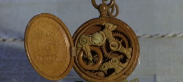 COLLECTIONS: La passion des montres anciennes