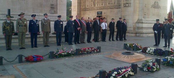 Pilotes français de la RAF honorés à Paris