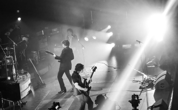 From Sheffield's Bar to Legendary Stage in Paris:The Arctic Monkeys' Extraordinary Journey