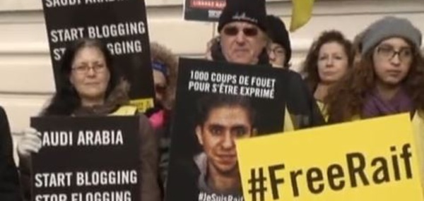 Les conséquences des flagellations infligées à un blogueur saoudien