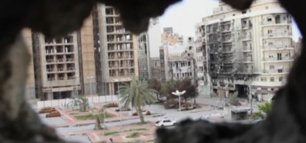 Libye: Sanctions pour mettre fin aux crimes de guerre à Benghazi