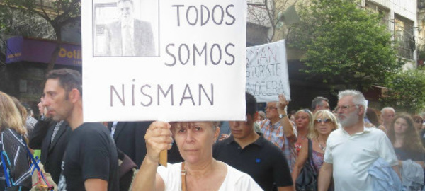 Argentine: Mort du procureur Nisman, la présidence mise à mal