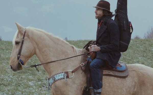 Axel Zimmerman dans notre playlist musique avec Une Fleur en Hiver