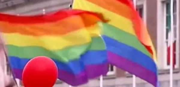 L’Irlande écrit l’histoire en disant oui au mariage pour tous