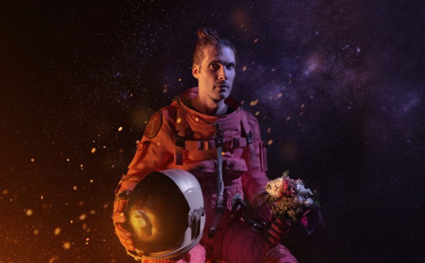 Célestin chante avec nostalgie Les Temps Passent