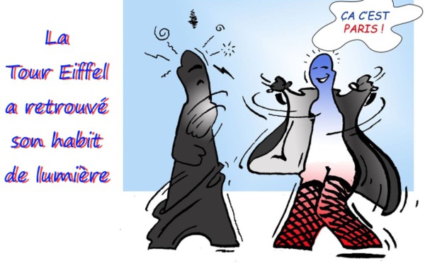 La Tour Eiffel s'illumine en tricolore