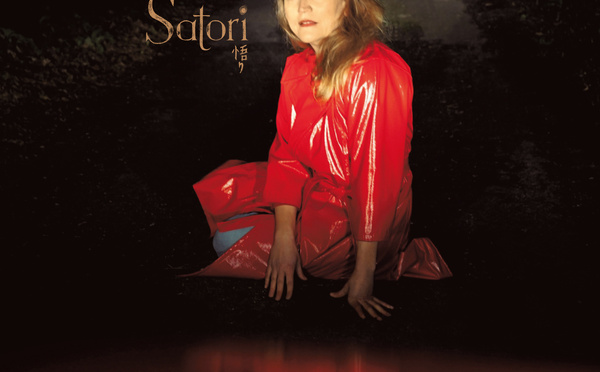 Aline Chevalier dévoile un nouvel extrait de Satori, le clip Ta Capitale