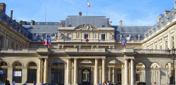 Le Conseil d’État refuse de suspendre l'état d'urgence en France