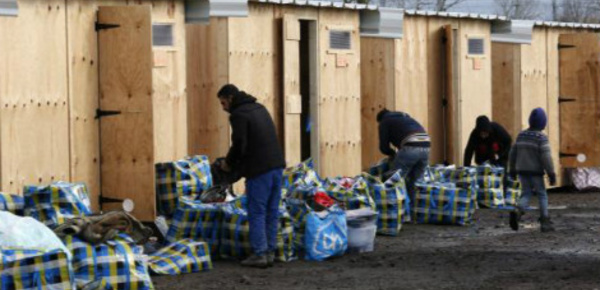 Premier camp humanitaire de France à Grande-Synthe