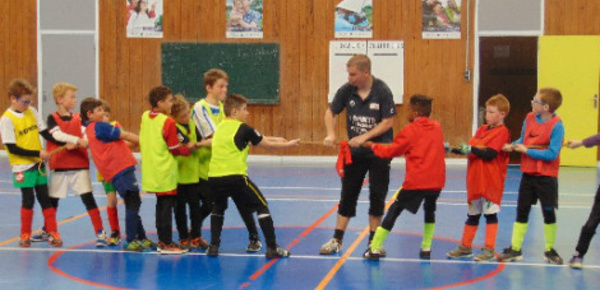 Dans les Ardennes, un stage de foot entre éducatif et ludique