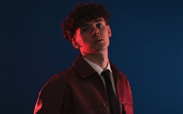 Wanderlust Ice &amp; Ink — Art &amp; Culture: « PHÉNOMÈNE », après 10 millions de streams, le nouveau pari de Kayson à 19 ans