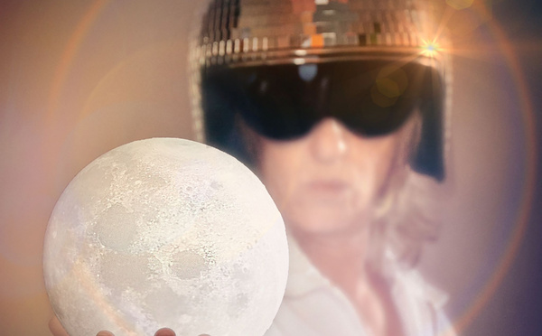 MISS D’AILES, talent pop à écouter avec « Girl on the Moon »