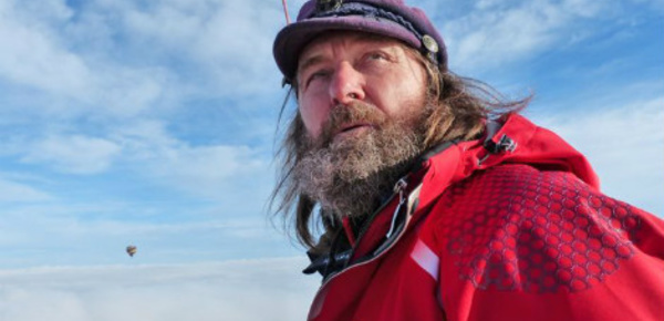 Un aventurier russe tente d'effectuer le tour du monde en ballon