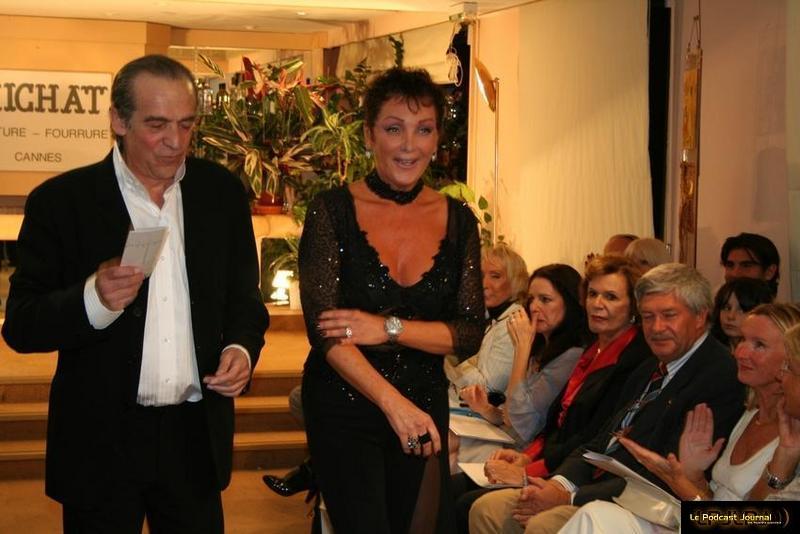 Alain MICHAT et MC TELLER directrice boutique MiICHAT Cannes.jpg Alain MICHAT et MC TELLER directrice boutique MiICHAT Cannes.jpg