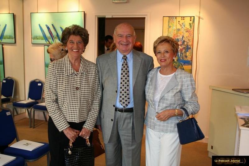 M. Adès et m le consul du Chili et Mme Richon.jpg M. Adès et m le consul du Chili et Mme Richon.jpg