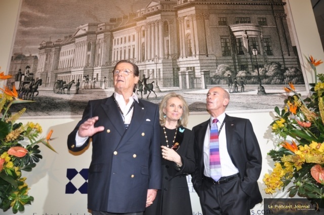 Sir_Roger_Moore_Top_Marques_Photo_B_Lachaud (6).JPG Sir_Roger_Moore_Top_Marques_Photo_B_Lachaud (6).JPG