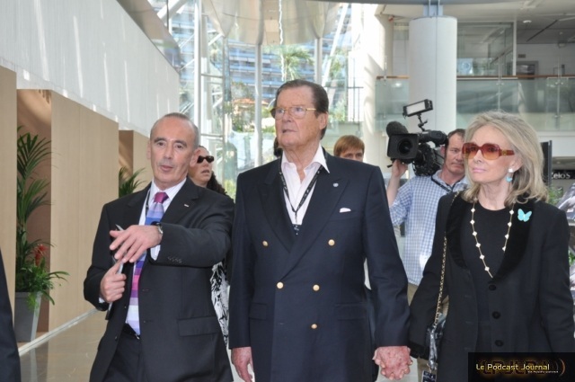 Sir_Roger_Moore_Top_Marques_Photo_B_Lachaud (7).JPG Sir_Roger_Moore_Top_Marques_Photo_B_Lachaud (7).JPG